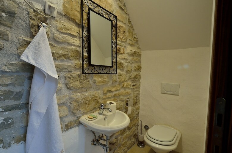 Hotel Traditional Stone House