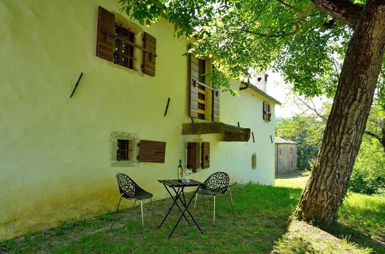 Hotel Traditional Stone House