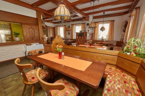 Hostal Flair Hotel R�ssle