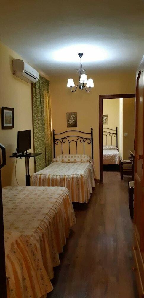 Hostal Rural Las Lomas