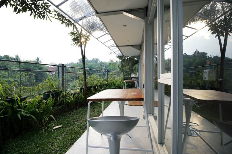 Hotel Airy Eco Jatinangor Cikuda 9 Sumedang