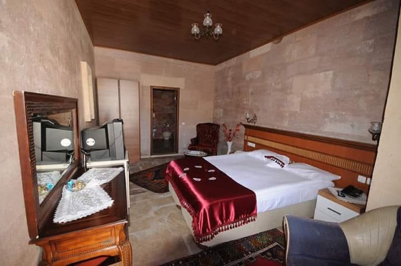 Arnovalley Hotel