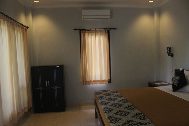 Hotel A-one House