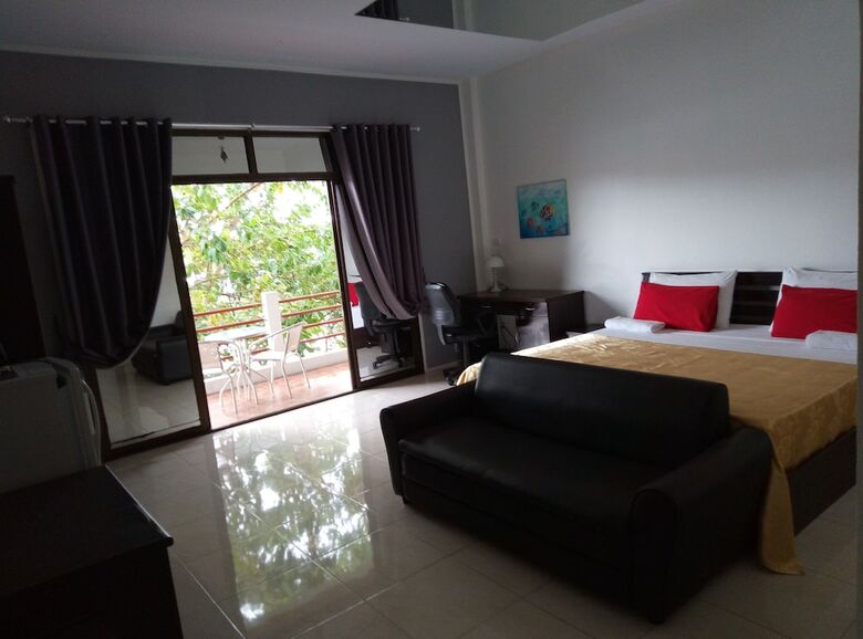 Hotel Room 4 Smart Travelers Rawai