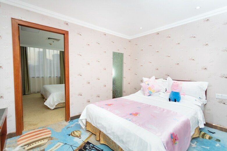 L Hotel Lianhua