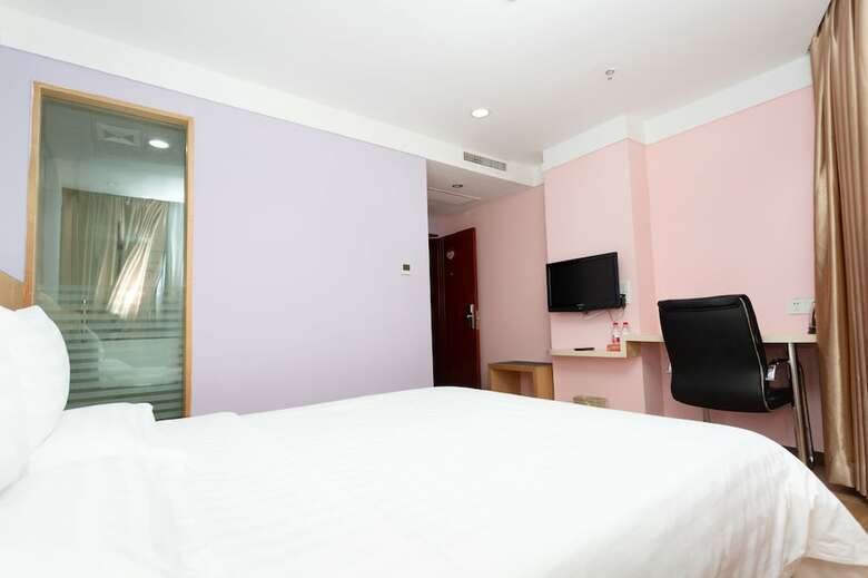 L Hotel Lianhua