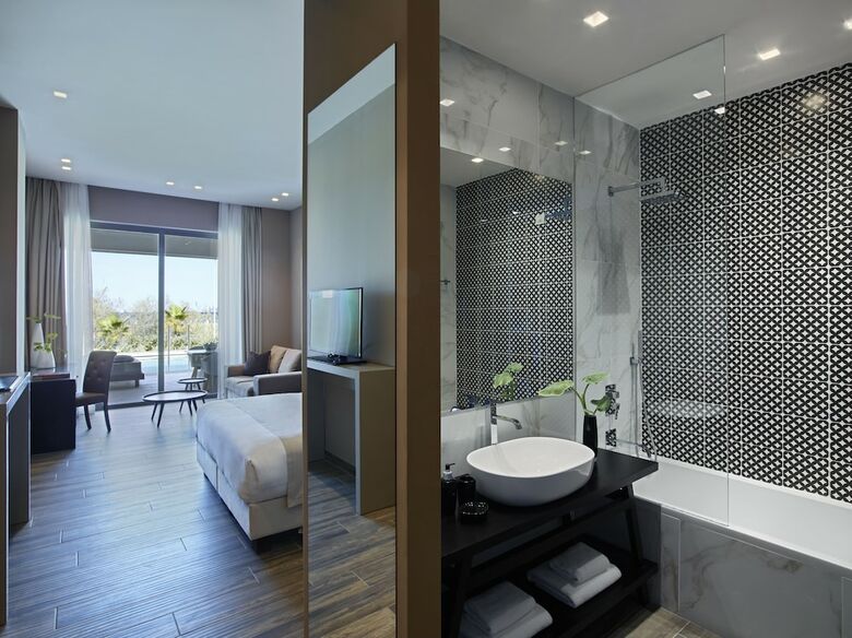 Pelagos Suites Hotel & Spa - All Inclusive
