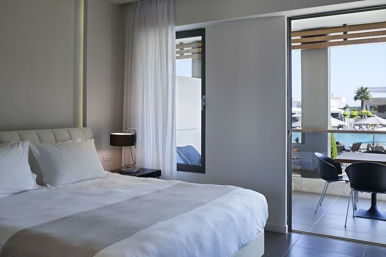 Pelagos Suites Hotel & Spa - All Inclusive