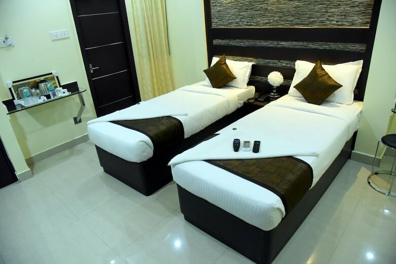 Hotel White Mount
