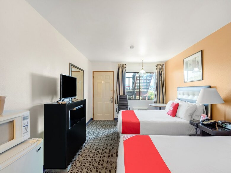 Oyo Hotel Arlington Wa I-5