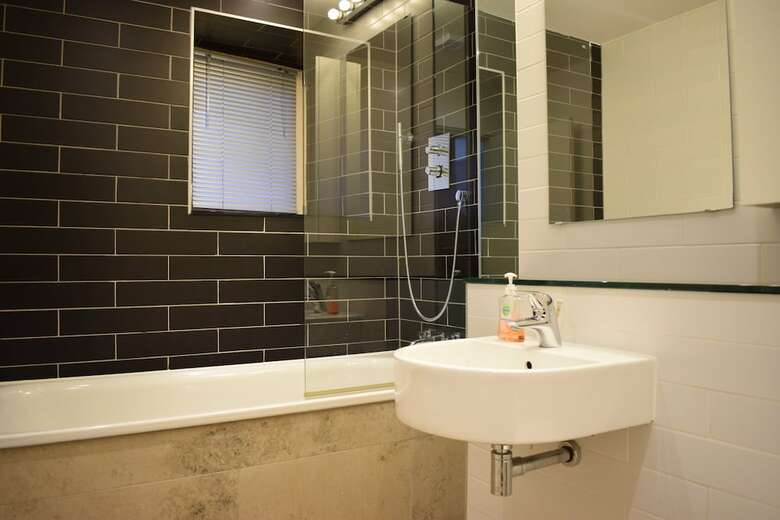 Apartamentos 2 Bedroom Home With Private Patio