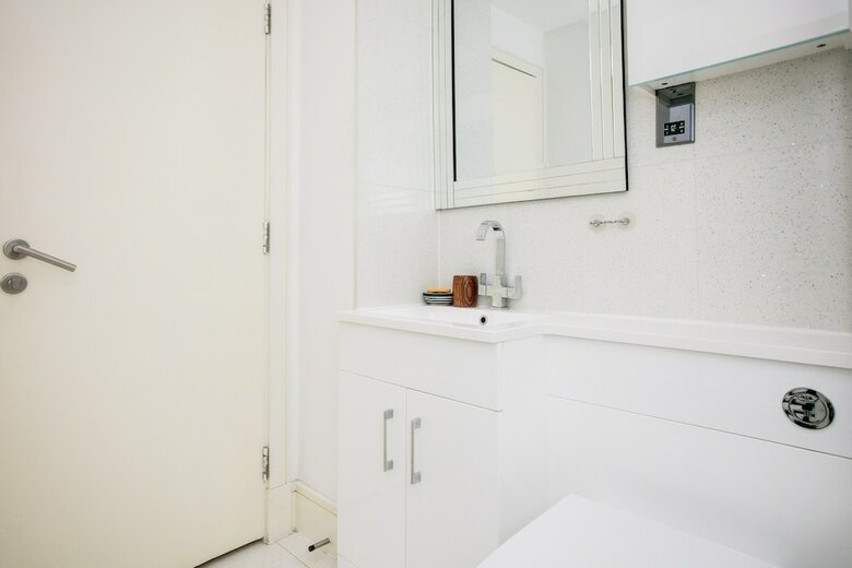 Central Modern Apartment