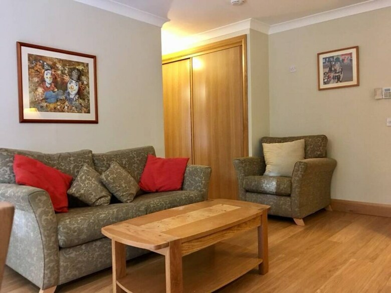 1 Bedroom Apartment In Ballsbridge