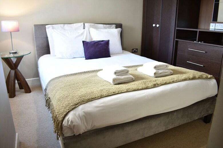 3 Bedroom Apartment In Temple Bar