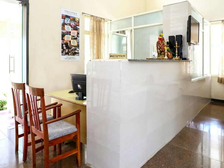 Hotel Oyo 13893 Stay Simple Brindavan Resort