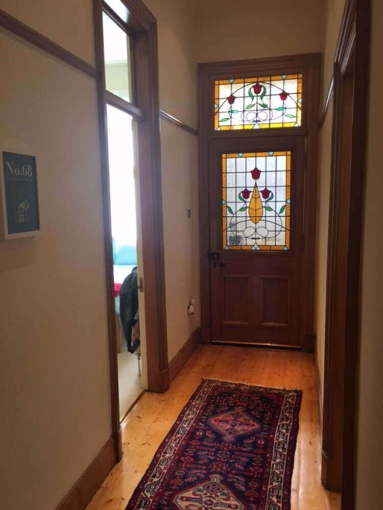 South Edinburgh 3 Bedroom Apartment With Garden