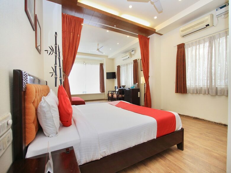 Capital O 11137 Hotel Morgen Suites