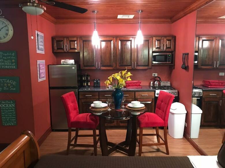 Apartamentos Brownstone Sea Beach