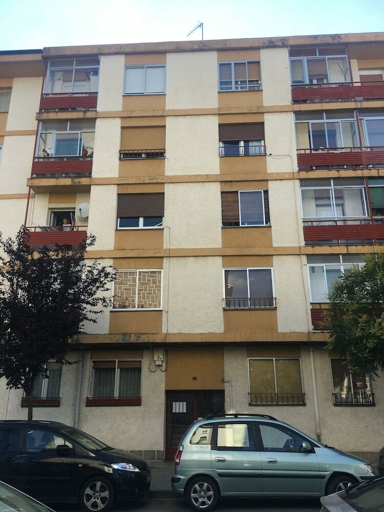 Apartamentos Escuela Militar