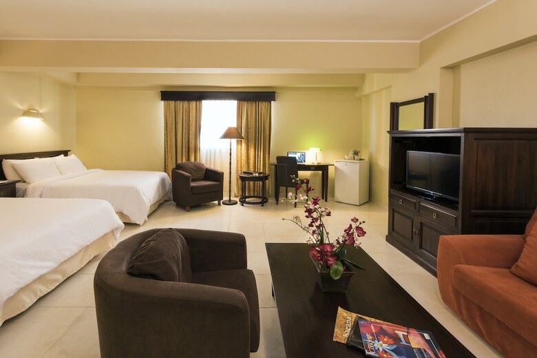 Hotel W&p Santo Domingo