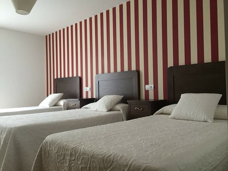 Hostal Hotel Rural Nova Ruta