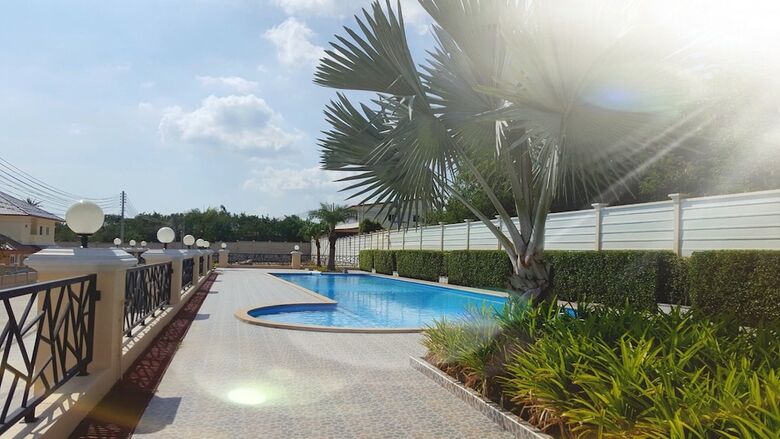 Hotel Chula House