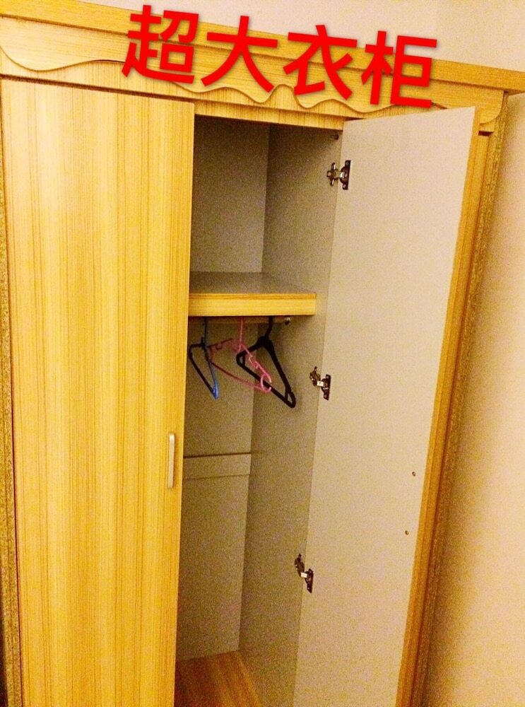 Golden Lotus Business Apartment
