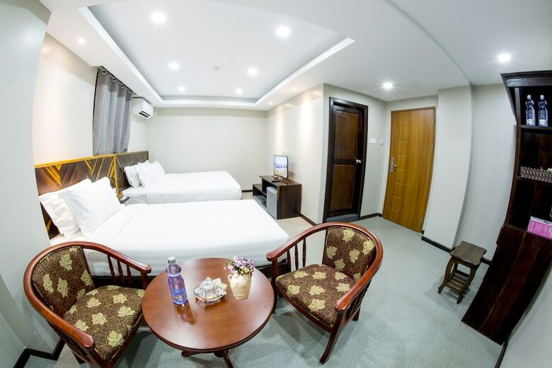 Tristar Hotel