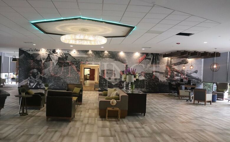 Hotel Doubletree By Hilton Huntington