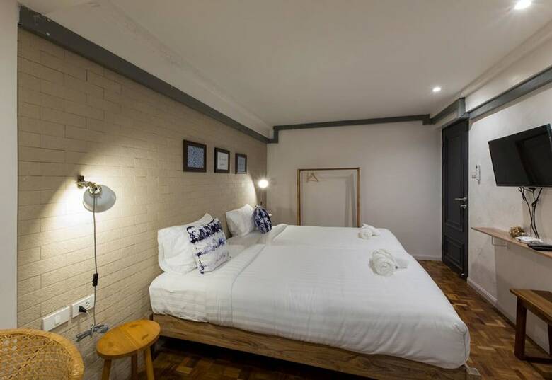 Hotel 18 In Town - Adults Only