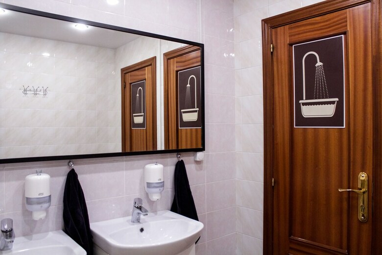 Hostal Landmark Guest House - Hostel