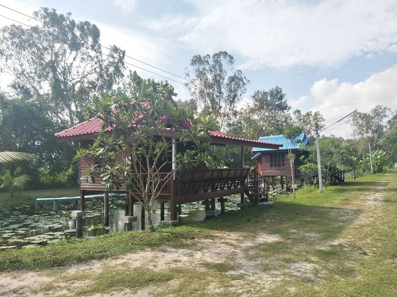 Hotel Sarocha Resort Rayong