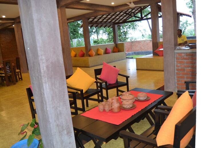 Hotel Ayubowan Resorts