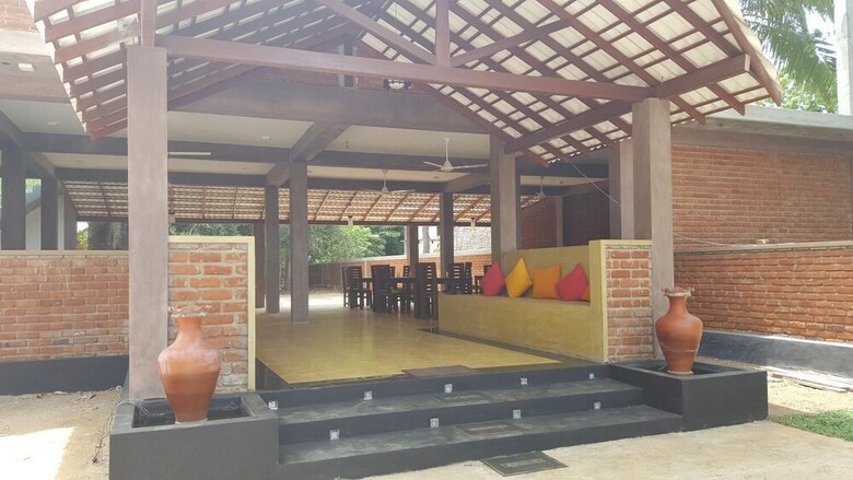 Hotel Ayubowan Resorts
