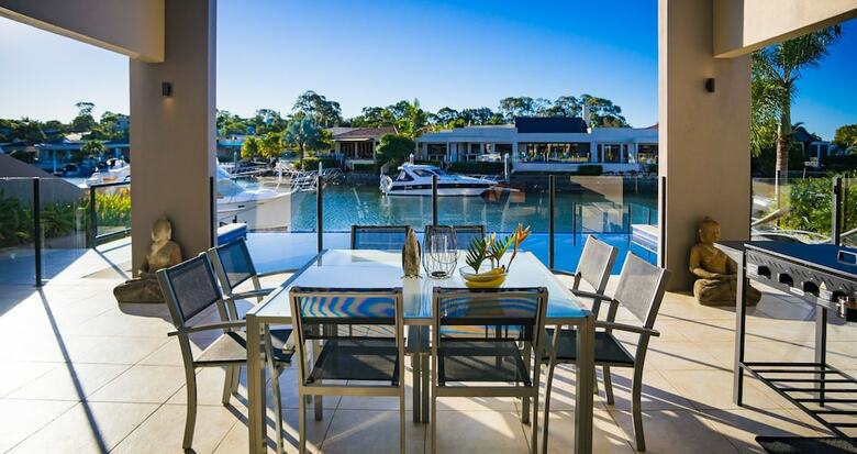 Indulgence On Bay Four