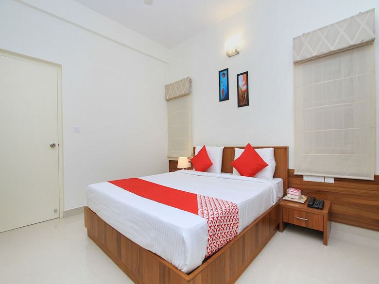 Hotel Oyo 12923 Queen's Castle