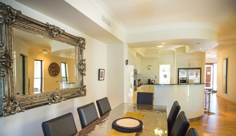 Luxe @ Sanctuary Cove