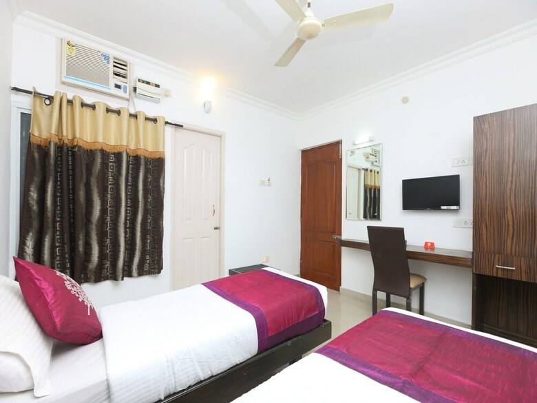 Hotel Oyo 12276 Peach Tree
