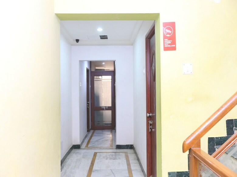 Hotel Oyo 11661 Krishna Park