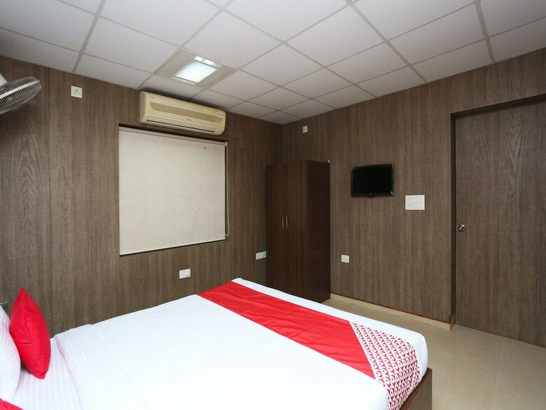 Hotel Oyo 11659 Kalinga Regency