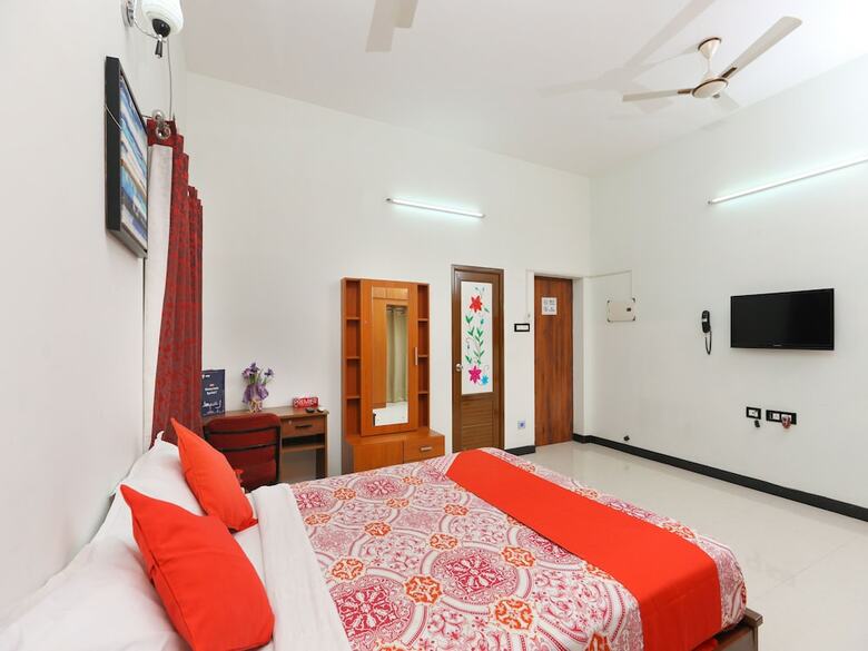 Hotel Oyo 20012 Silverkey Saravanampatti