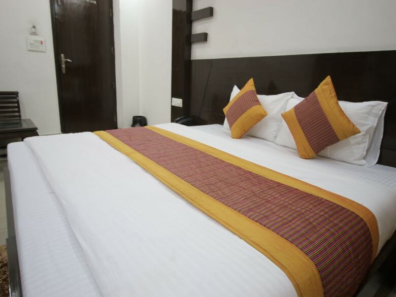 Oyo 6408 Hotel Delhi Heart