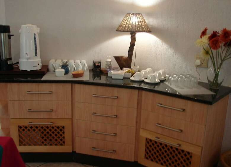 Bed & Breakfast Shingalana Guest House