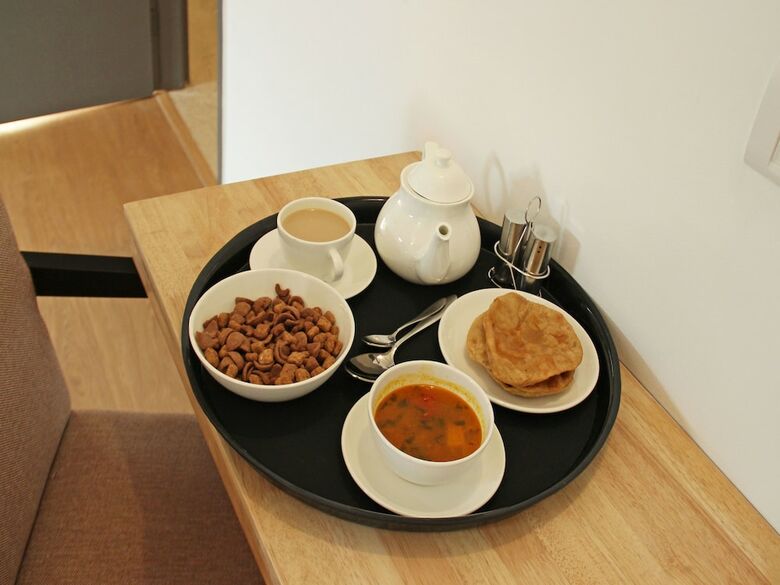 Oyo 12348 Hotel Aerosky Residency