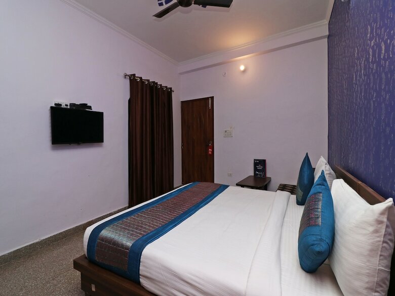Hotel Oyo 13107 Westend Residency