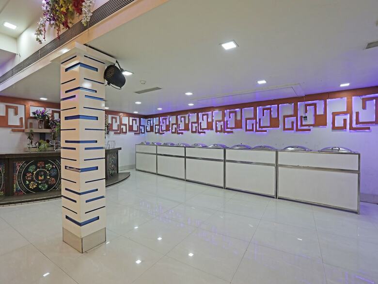 Hotel Oyo 12190 Blue Umbrella