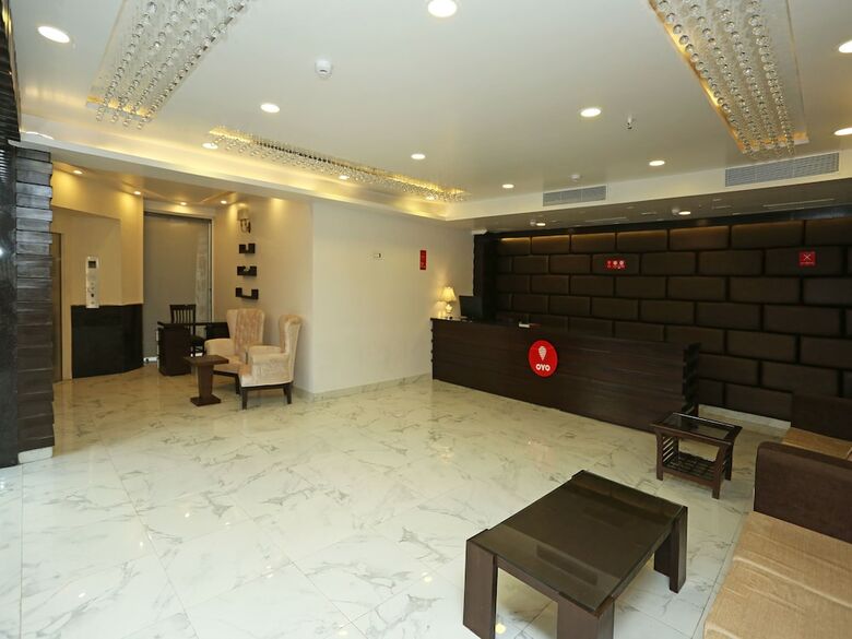Oyo 10591 Hotel Parktel