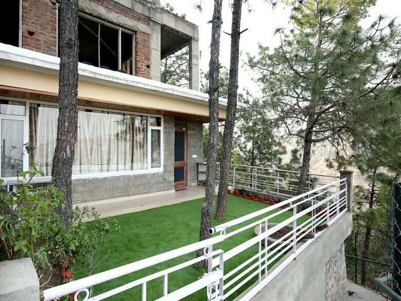 Oyo 13128 Home 2bhk Boparai House Barog