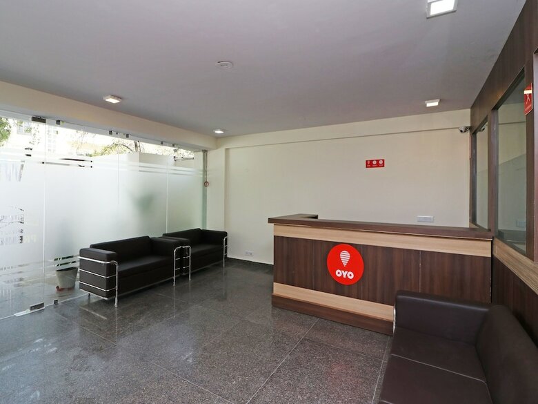 Hotel Oyo 12471 Sks Premium