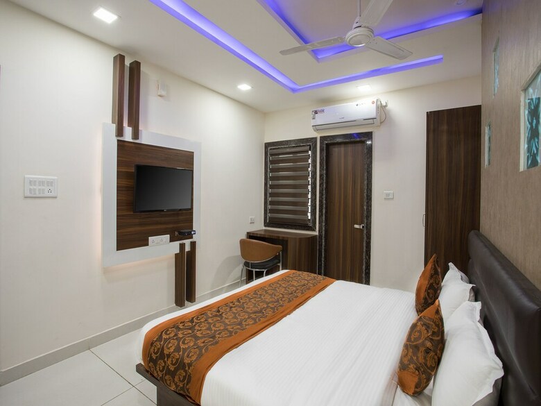 Oyo 13376 Hotel Shri Vilas